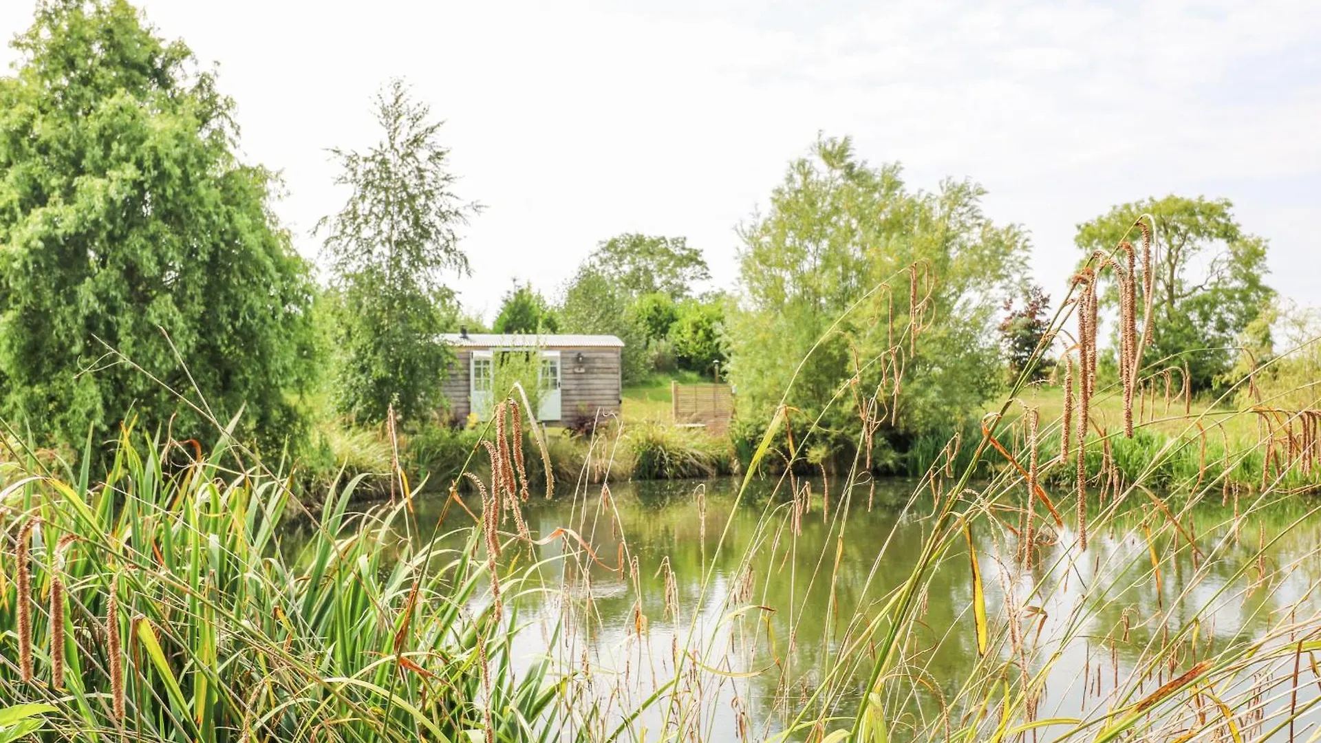 Herbie'S Shepherds Hut Villa Nottingham 0*,  United Kingdom