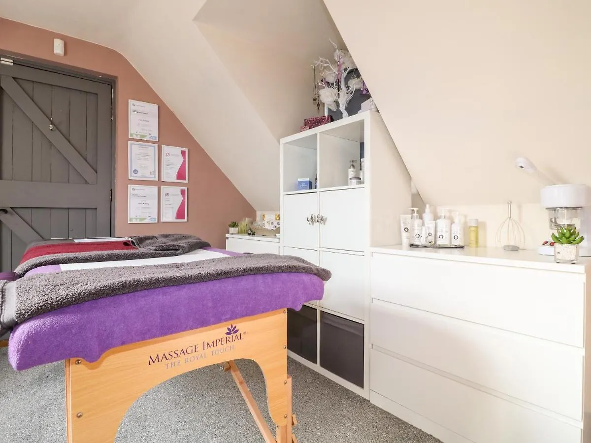 Herbie'S Shepherds Hut Villa Nottingham